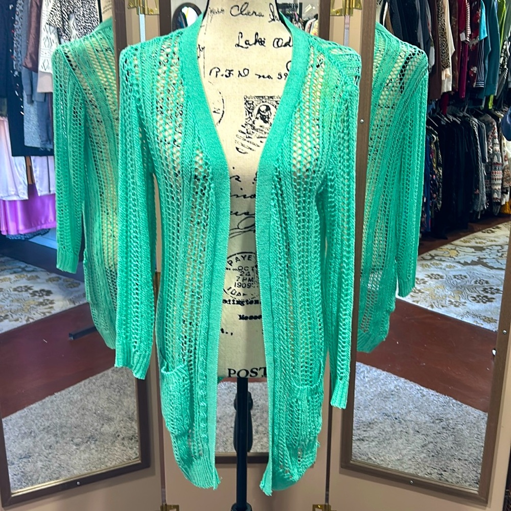 Miracle City open weave sweater size M/L
